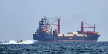 How much time does it take for ships to reach India from Hormuz Strait? Get complete information about time and expenses here