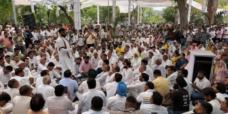 Huge crowd gathered in Student Interest Mahapanchayat, issue will echo till Parliament