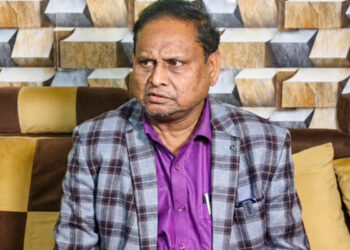 Humayun Kabir's claim, neither BJP nor TMC will get a clear majority in Bengal.