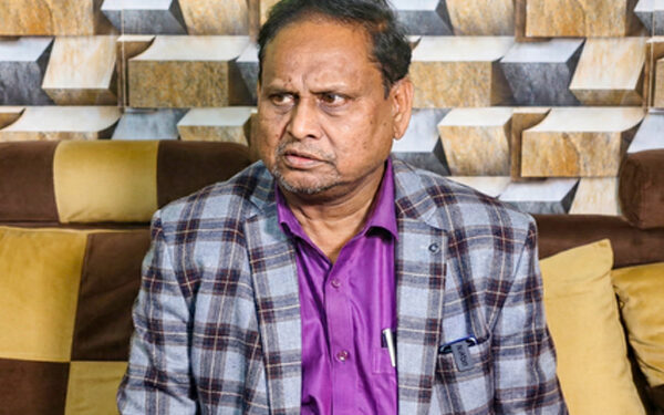 Humayun Kabir's claim, neither BJP nor TMC will get a clear majority in Bengal.
