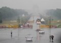 IMD Alert: There is a possibility of light rain in Delhi-NCR today. Weather will be pleasant, Meteorological Department issued yellow alert.