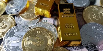 Increase in the prices of gold and silver in April, know in the footage, gold reached 1 lakh 53 thousand, silver 12038 rupees. expensive