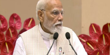 'India is moving towards the biggest decision of the 21st century...', PM Modi described women's reservation as historic
