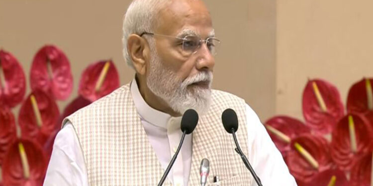 'India is moving towards the biggest decision of the 21st century...', PM Modi described women's reservation as historic