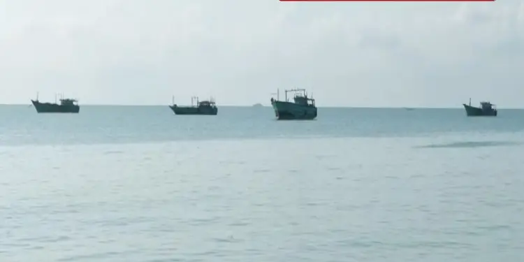 Iran Conflict Update: 345 Indian fishermen stranded in Iran reached Chennai, government evacuated them safely via Armenia.