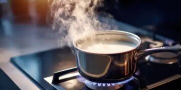 Kitchen utensils also determine health, know why it is important to choose the right option while boiling milk.