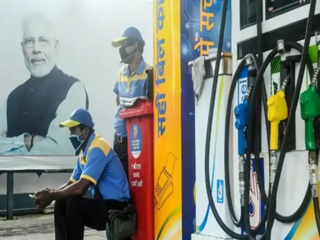 Large consignment of crude oil is coming from this country at huge discount in April, petrol and diesel will be cheaper.