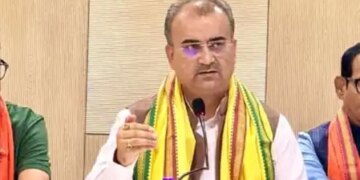 Mamata Banerjee does not trust the people of West Bengal: Mangal Pandey