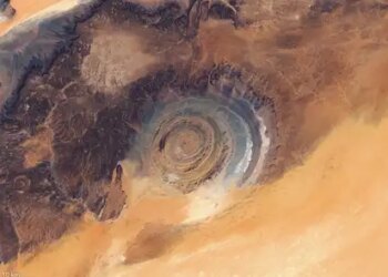 Meteorite is not a crater, but millions of years old geological dome, NASA captured the picture of 'Eye of Sahara'