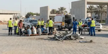 Missile debris fell in UAE, 12 people injured, 5 Indian and 7 Nepali citizens affected.