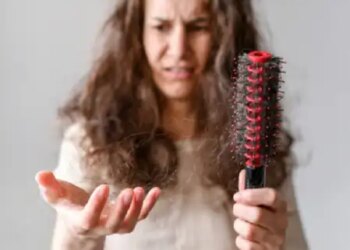 Mixture of onion and amla juice is useful for hair, hair will get new strength in summer.