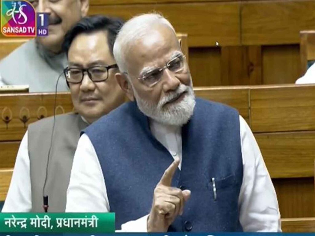 Modi's big statement on women's reservation, said - 'If you want credit, then I am ready to print everyone's photo'