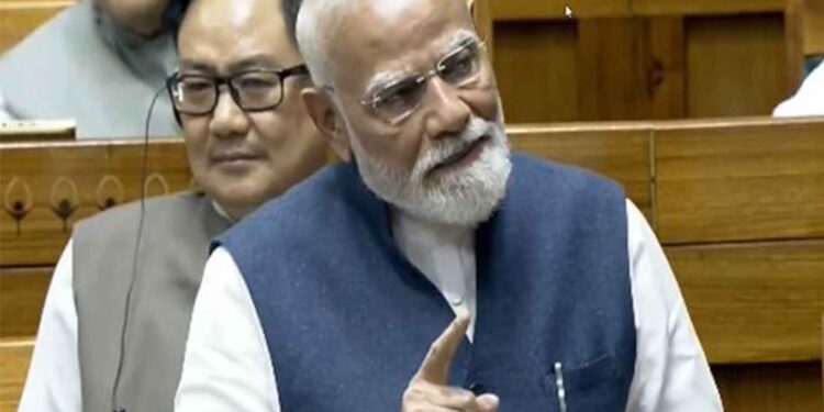 Modi's big statement on women's reservation, said - 'If you want credit, then I am ready to print everyone's photo'