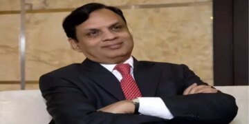 NCLT orders initiation of personal insolvency proceedings against Venugopal Dhoot