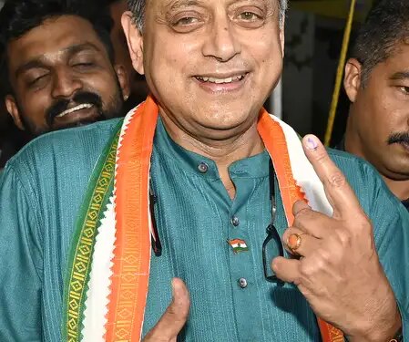 एनडीए की केरल में कोई विश्वसनीयता नहीं: कांग्रेस सांसद शशि थरूर
