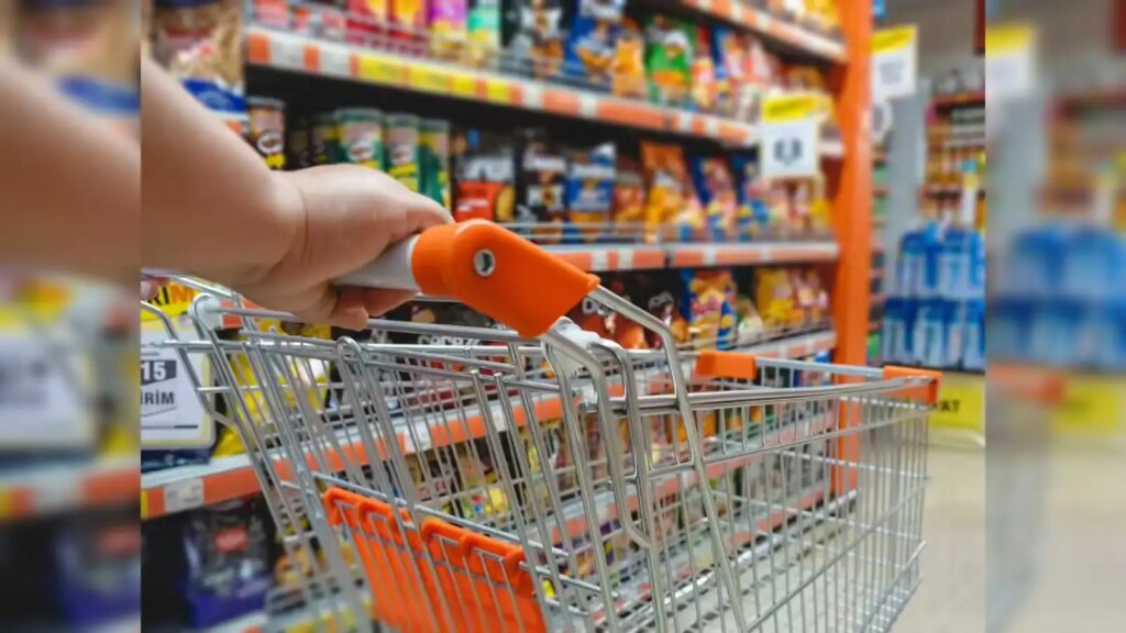 New hit of inflation: Everyday things including soap, chips and biscuits will become expensive, increased concern in the country