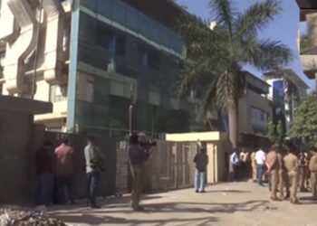 Noida: Noise stopped after 2 days of uproar, factories opened, surveillance through drones and DM's strict warning against miscreants.
