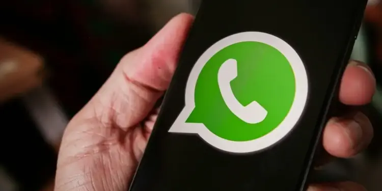 Now WhatsApp will be useful not only for chatting but also for mobile recharge! Aag Gaya's explosive feature, know how to use it