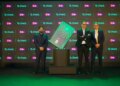 Now credit card will also shine! India's first CheQ AU card with LED light launched, apply this way from April 28