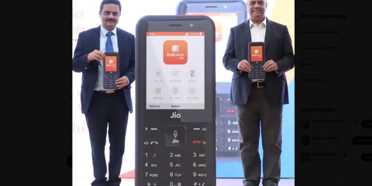 Now work can be done even without smartphone! Bob World Lite app changed the world of digital payments