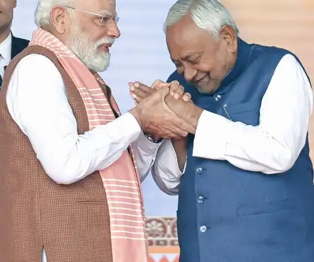 पीएम मोदी ने नीतीश कुमार को दी बधाई, कहा-