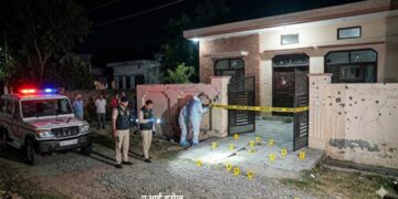 Panic in Yamunanagar: Miscreants fired indiscriminately at the house of former Sarpanch, escaped after firing 15 rounds.