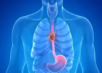 Persistent cough and throat problems can be a sign of esophageal cancer, do not ignore it.