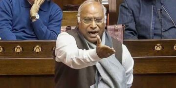 Political battle on women's reservation, Kharge alleges - 'Government wants to change the structure of the Constitution'
