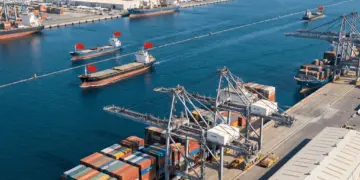 Saudi Arabia Ports News: Saudi Arabia starts new shipping service with 17 major ports including India and China, now business will become even easier