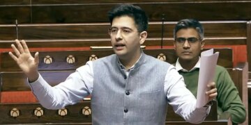 Sensation in politics! Speculation intensifies about Raghav Chadha joining BJP, claims support of 7 out of 10 MPs