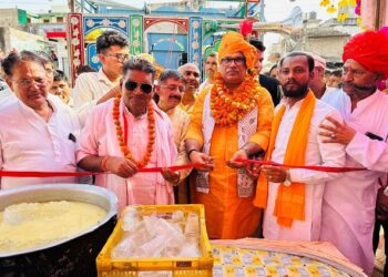 Shri Hanuman Janmotsav: Minister of State for Home Jawahar Singh Bedham engrossed in the confluence of faith, joy and devotion.