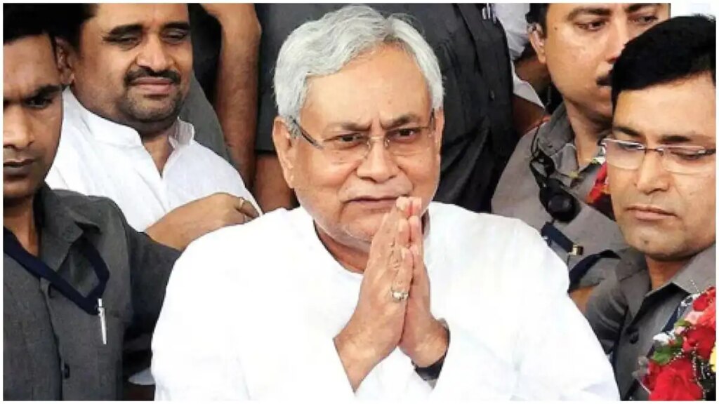 Stir in Bihar politics: Nitish Kumar said - I will not go anywhere, I will keep an eye on every move of the government.