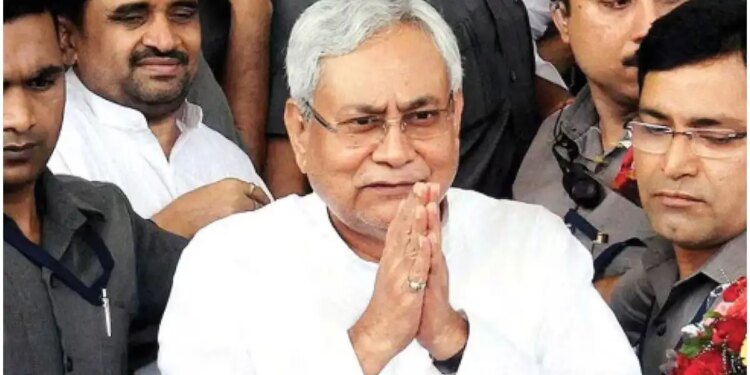 Stir in Bihar politics: Nitish Kumar said - I will not go anywhere, I will keep an eye on every move of the government.