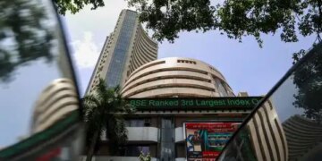 Stock Market Closing: Greenery in the market on the first day of the week! BSE Sensex jumped 639 points, Nifty closed after jumping 195 points.