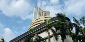 Stock Market Opening: Market opened with gains on weekly expiry, Sensex gained 200 points, Nifty crossed 24,400.