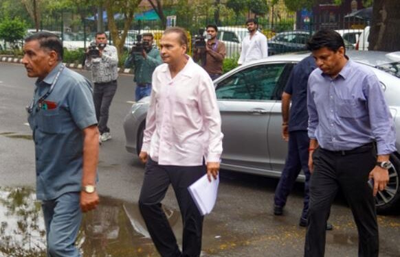 Supreme Court takes on record the reports of CBI and ED, hearing of Anil Ambani led RCom loan fraud case next week.