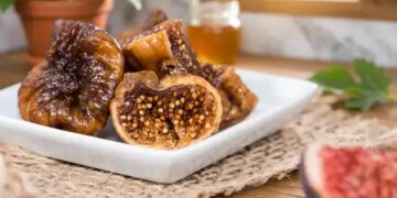 Take care from digestion to heart, many miraculous properties are hidden in figs.