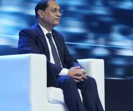 Technology is changing ways of trading, investing and advice: SEBI Chairman