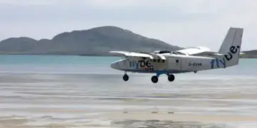 The world's most unique airport has no runway, this is how planes land