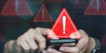 These strange things happening suddenly in the phone? Understand that your smartphone has been hacked, know the ways to immediately protect yourself