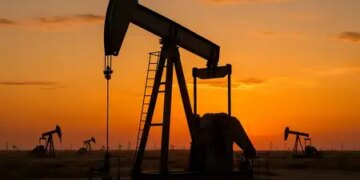 Uncertainty continues on the Strait of Hormuz, crude oil near $ 100 per barrel