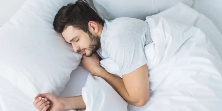 Vastu Tips: Are you troubled by financial constraints? By keeping this thing under the pillow while sleeping, you will become rich.