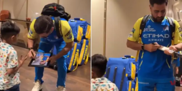 Video of cute meeting between Dhoni and younger fan goes viral, fans are praising Captain Cool's gesture