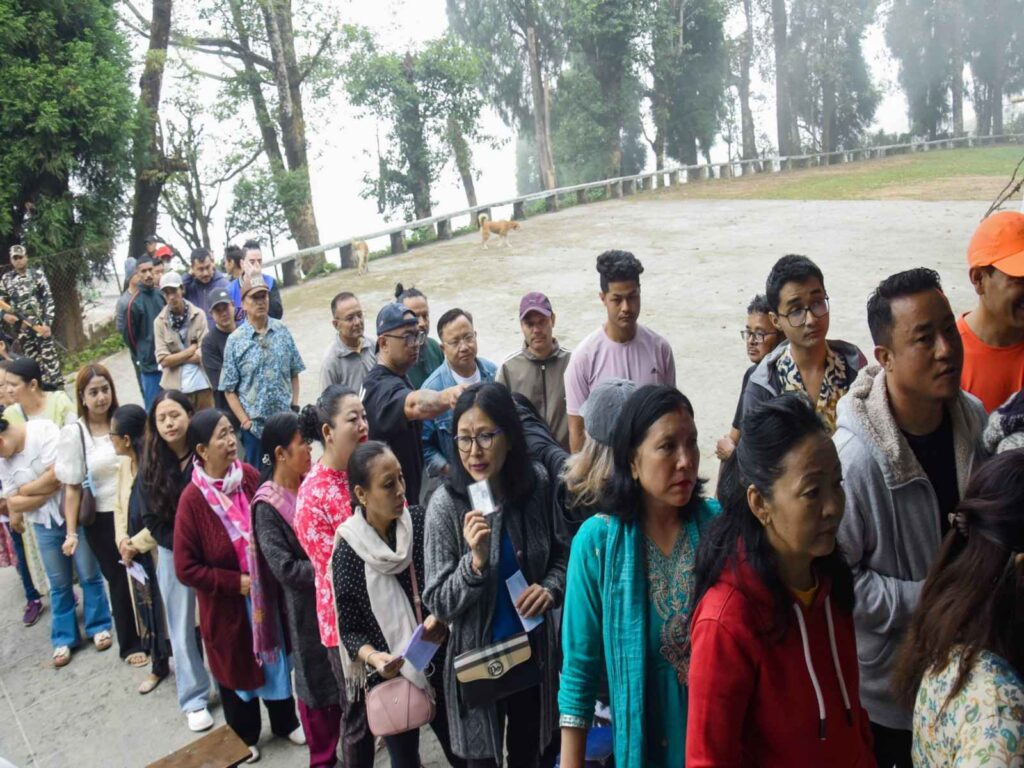 Voting pace picks up in West Bengal, turnout crosses 78%; Tamil Nadu is also not behind