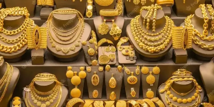 What is the right way to buy gold? Showroom, bank or mobile app - where to get the cheapest and safest gold