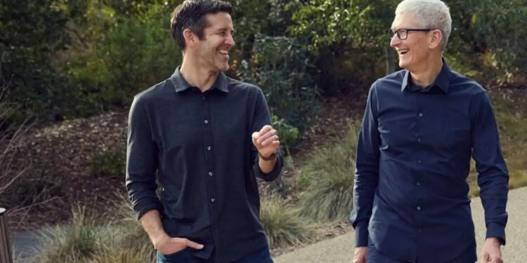 Who is Apple's new boss John Ternus? Tim Cook handed over the command, now the biggest challenge is facing the company