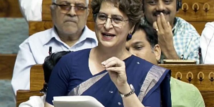 Women's Reservation Bill stuck in Lok Sabha, Priyanka Gandhi said - 'Bring the old bill, we will support'