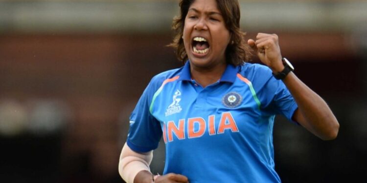 ≡ 7 Famous Indian Women Cricket Players 》 Her Beauty