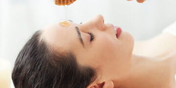 ≡ 7 amazing benefits of honey for skin 》 Her Beauty