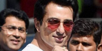 ≡ 7 reasons that made Sonu Sood the star of 2020 ➤ Brain Berries